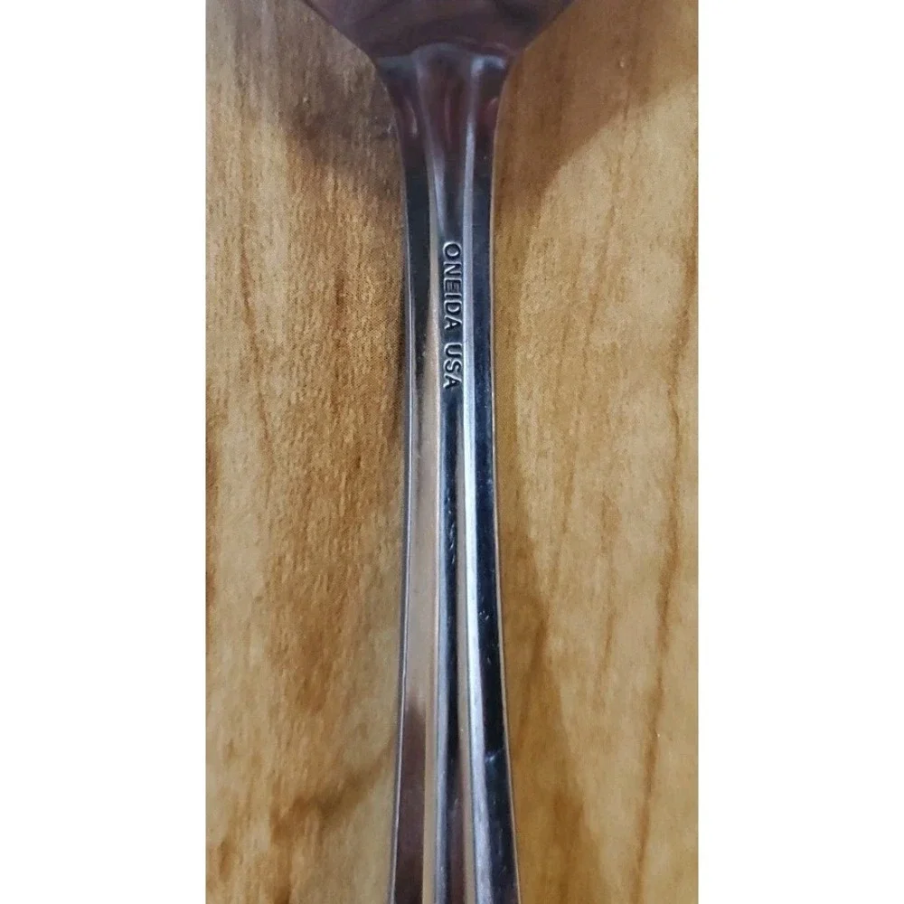 19 Pcs Oneida USA Kimbra Stainless Flatware Spoons Lot